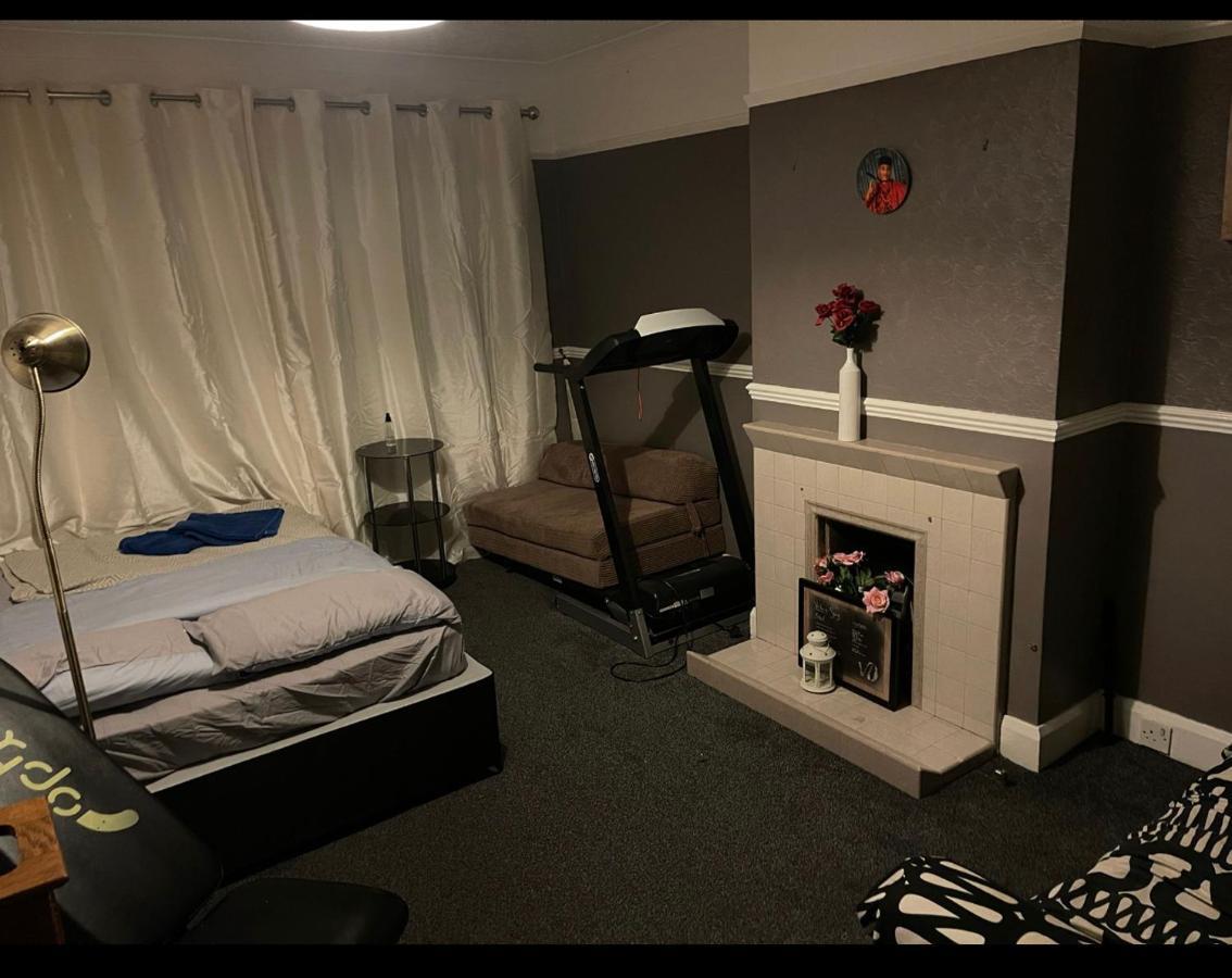 Relevant Bed and Breakfast Bexley Esterno foto